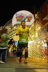 BIB: 50295
                            <button type="button" onclick="openModal(21831984)" class="btn btn-primary btn-sm float-right btn-popup" data-toggle="modal" data-target=".modal-high-quality">
                        <i class="fas fa-shopping-cart"></i> Add to Cart
                    </button>
                                            <button type="button" onclick="isThisMe(21831984, true)" class="btn btn-success btn-sm float-right btn-popup btn-isme hidden" data-toggle="tooltip" data-placement="bottom" title="นี่คือรูปของคุณใช่ไหม คลิกที่นี่เพื่อเอาเข้าอัลบั้ม">
                        <i class="fas fa-plus"></i> Add to album
                    </button>
                    <button type="button" onclick="isThisMe(21831984, false)" class="btn btn-warning btn-sm float-right btn-popup btn-isnotme hidden">
                        <i class="fas fa-ban"></i> Remove from album
                    </button>